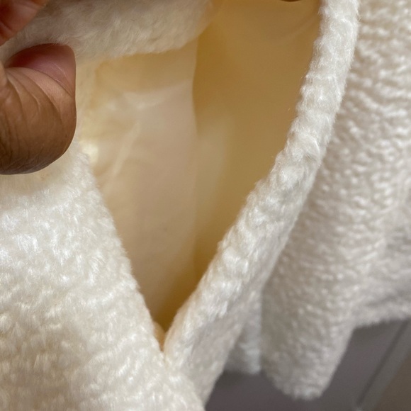 NWT LAURIER Women’s Hooded Faux Fur Coat With Storm Cuffs Size 3X. - Picture 11 of 13